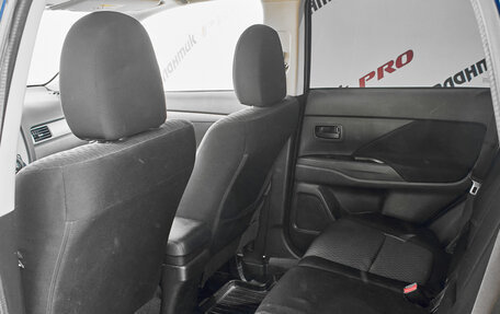 Mitsubishi Outlander III рестайлинг 3, 2014 год, 1 540 000 рублей, 18 фотография