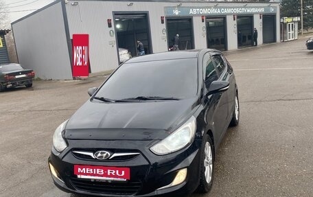 Hyundai Solaris II рестайлинг, 2012 год, 850 000 рублей, 7 фотография