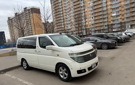 Nissan Elgrand III, 2002 год, 800 000 рублей, 11 фотография