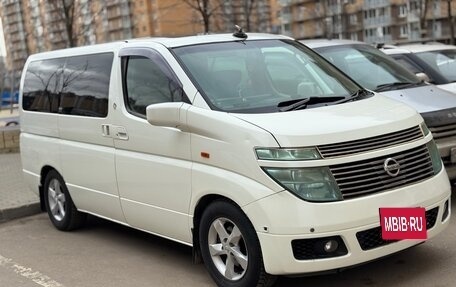 Nissan Elgrand III, 2002 год, 800 000 рублей, 9 фотография