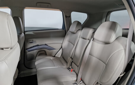 Mitsubishi Outlander III рестайлинг 3, 2008 год, 999 000 рублей, 10 фотография