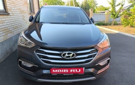 Hyundai Santa Fe III рестайлинг, 2017 год, 2 250 000 рублей, 1 фотография