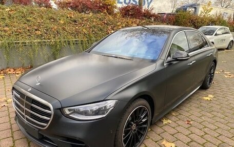 Mercedes-Benz S-Класс, 2022 год, 5 750 000 рублей, 1 фотография