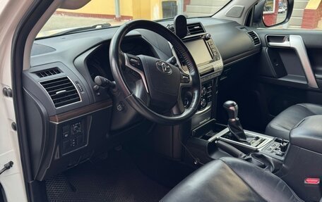 Toyota Land Cruiser Prado 150 рестайлинг 2, 2019 год, 6 900 000 рублей, 7 фотография