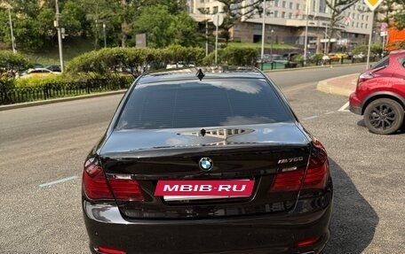 BMW 7 серия, 2011 год, 2 фотография