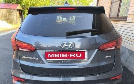 Hyundai Santa Fe III рестайлинг, 2017 год, 2 250 000 рублей, 6 фотография