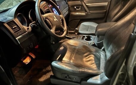 Mitsubishi Pajero IV, 2011 год, 1 850 000 рублей, 4 фотография