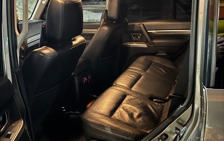 Mitsubishi Pajero IV, 2011 год, 1 850 000 рублей, 8 фотография