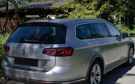 Volkswagen Passat B8 рестайлинг, 2020 год, 3 658 000 рублей, 3 фотография