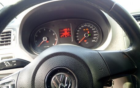 Volkswagen Polo VI (EU Market), 2013 год, 1 045 000 рублей, 8 фотография