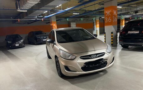 Hyundai Solaris II рестайлинг, 2011 год, 650 000 рублей, 7 фотография