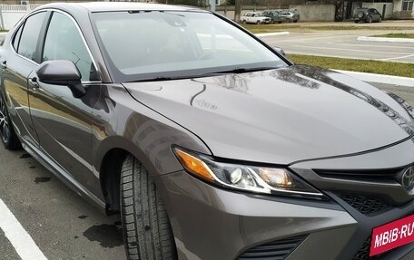 Toyota Camry, 2018 год, 2 560 000 рублей, 5 фотография
