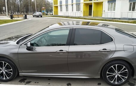 Toyota Camry, 2018 год, 2 560 000 рублей, 16 фотография