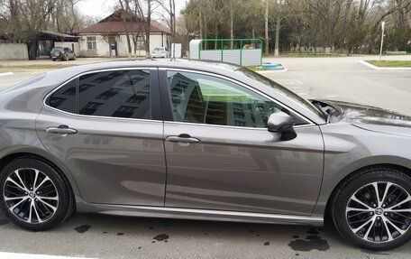 Toyota Camry, 2018 год, 2 560 000 рублей, 15 фотография