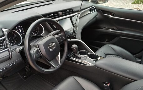 Toyota Camry, 2018 год, 2 560 000 рублей, 17 фотография
