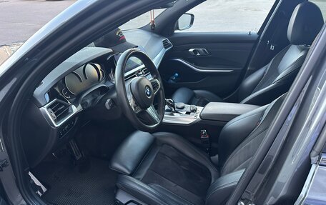 BMW 3 серия, 2019 год, 3 800 000 рублей, 19 фотография