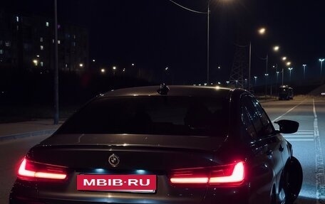 BMW 3 серия, 2019 год, 3 800 000 рублей, 11 фотография