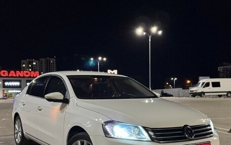 Volkswagen Passat B7, 2012 год, 1 135 000 рублей, 1 фотография