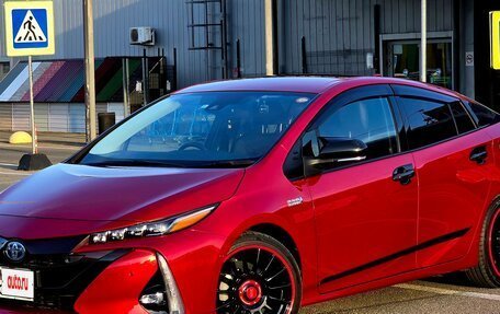 Toyota Prius IV XW50, 2018 год, 2 750 000 рублей, 6 фотография
