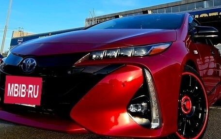 Toyota Prius IV XW50, 2018 год, 2 750 000 рублей, 8 фотография