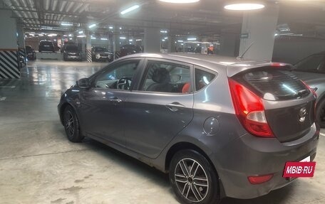 Hyundai Solaris II рестайлинг, 2011 год, 480 000 рублей, 3 фотография