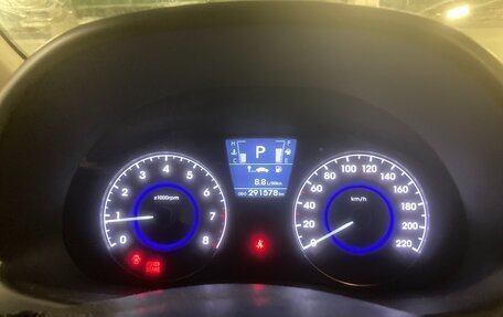 Hyundai Solaris II рестайлинг, 2011 год, 480 000 рублей, 8 фотография
