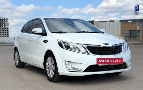 KIA Rio III рестайлинг, 2013 год, 750 000 рублей, 3 фотография