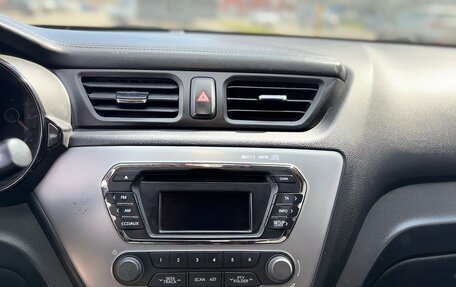 KIA Rio III рестайлинг, 2013 год, 750 000 рублей, 17 фотография