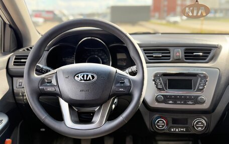 KIA Rio III рестайлинг, 2013 год, 750 000 рублей, 10 фотография