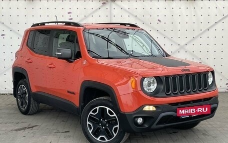 Jeep Renegade I рестайлинг, 2018 год, 1 995 000 рублей, 2 фотография