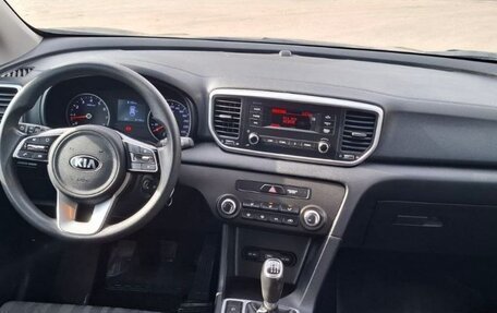 KIA Sportage IV рестайлинг, 2019 год, 1 680 000 рублей, 12 фотография