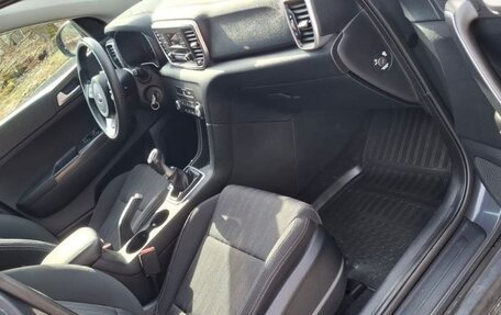 KIA Sportage IV рестайлинг, 2019 год, 1 680 000 рублей, 11 фотография