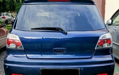 Mitsubishi Outlander III рестайлинг 3, 2002 год, 600 000 рублей, 5 фотография