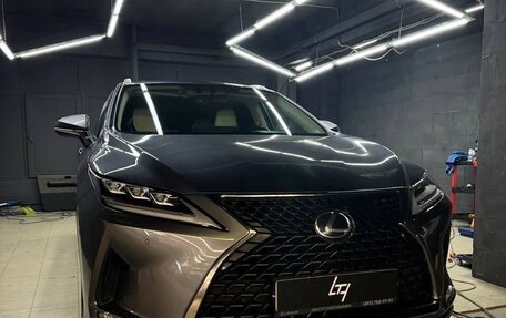 Lexus RX IV рестайлинг, 2020 год, 4 300 000 рублей, 5 фотография