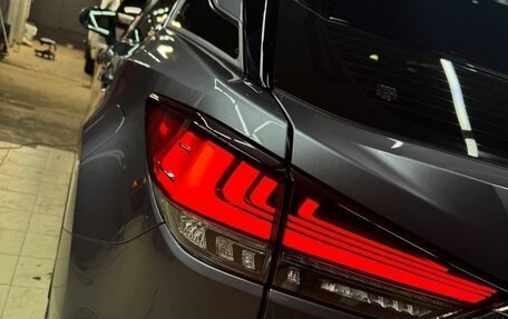 Lexus RX IV рестайлинг, 2020 год, 4 300 000 рублей, 6 фотография