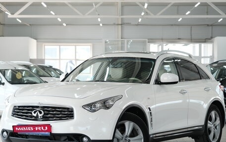 Infiniti FX II, 2010 год, 2 049 000 рублей, 4 фотография