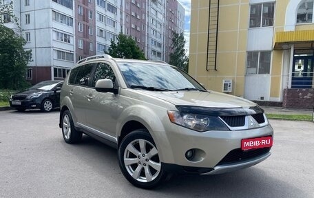 Mitsubishi Outlander III рестайлинг 3, 2007 год, 1 050 000 рублей, 1 фотография