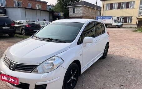Nissan Tiida, 2011 год, 750 000 рублей, 3 фотография