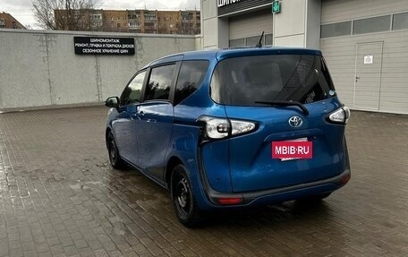 Toyota Sienta II, 2017 год, 1 400 000 рублей, 18 фотография