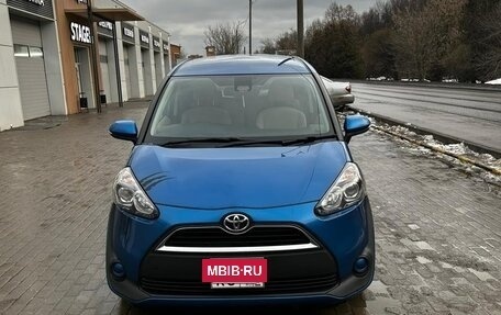 Toyota Sienta II, 2017 год, 1 400 000 рублей, 20 фотография