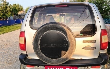 Chevrolet Niva I рестайлинг, 2004 год, 150 000 рублей, 2 фотография