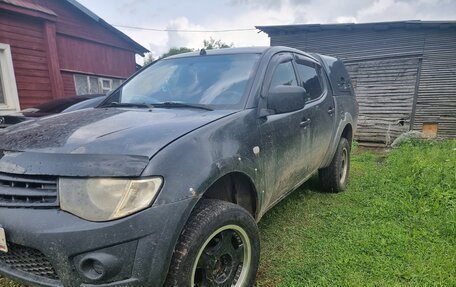 Mitsubishi L200 IV рестайлинг, 2011 год, 850 000 рублей, 4 фотография