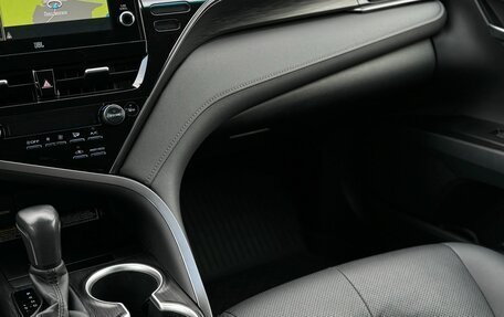 Toyota Camry, 2022 год, 3 850 000 рублей, 6 фотография