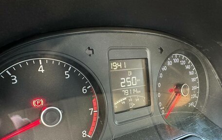 Volkswagen Polo VI (EU Market), 2015 год, 850 000 рублей, 7 фотография
