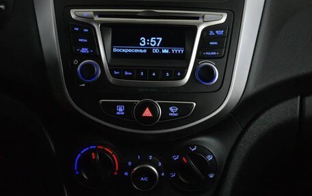 Hyundai Solaris II рестайлинг, 2016 год, 1 040 000 рублей, 7 фотография
