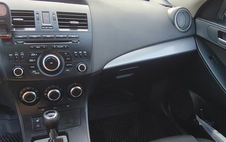 Mazda 3, 2012 год, 930 000 рублей, 10 фотография