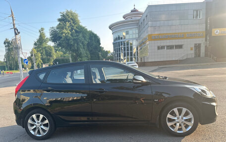 Hyundai Solaris II рестайлинг, 2011 год, 770 000 рублей, 3 фотография
