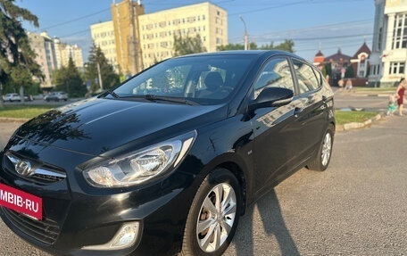 Hyundai Solaris II рестайлинг, 2011 год, 770 000 рублей, 7 фотография