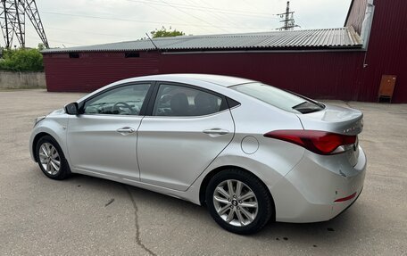 Hyundai Elantra V, 2015 год, 830 000 рублей, 3 фотография
