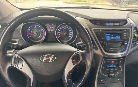 Hyundai Elantra V, 2015 год, 830 000 рублей, 11 фотография